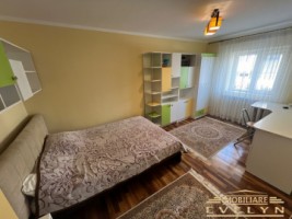 de-inchiriat-apartament-3-camere-etaj-1-zona-calea-nationala-bazar-pret-500-euro-3