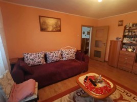 apartament-2-camere-zona-imparat-traian-etaj-2-57000-euro-1