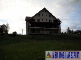 vila-15-camere-cu-teren-8000-mp-de-vanzare-in-podu-dambovitei-dambovicioara-arges-ideal-pentru-pensiune-sau-resort-turistic