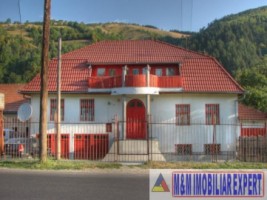 vila-19-camere-teren-4700-mp-de-vanzare-in-bran-moeciu-brasov-ideala-pentru-turism