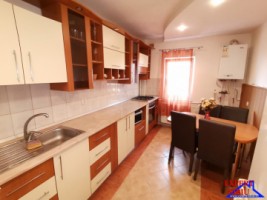 inchiriez-apartament-2-camere-decomanadatrenovatzona-vasile-aaron-6