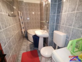 inchiriez-apartament-2-camere-decomanadatrenovatzona-vasile-aaron-7