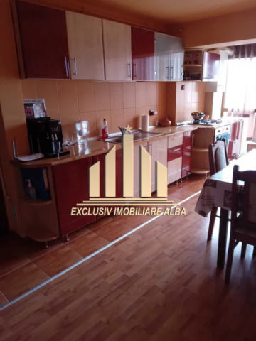 proprietar-vand-apartament-2-camere-cetate-mercur-pret-69000-euro-3