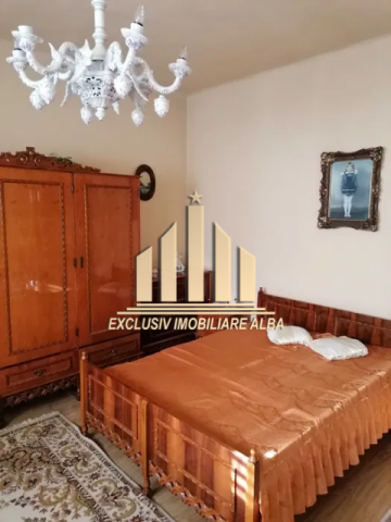 casa-individuala-de-vanzare-lipoveni-centru-2