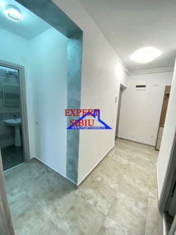 inchiriez-apartament-3-camere-recent-renovat-zona-calea-surii-mici-12