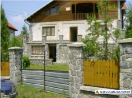 vila-7-camere-teren-1800-mp-de-vanzare-in-valeni-dambovita-ideala-pentru-familie-2