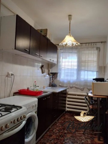 apartament-2-camere-decomandat-in-piata-unirii-2