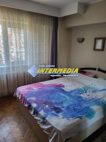 apartament-4-camere-decomandat-de-vanzare-in-alba-iulia-ultracentral-12