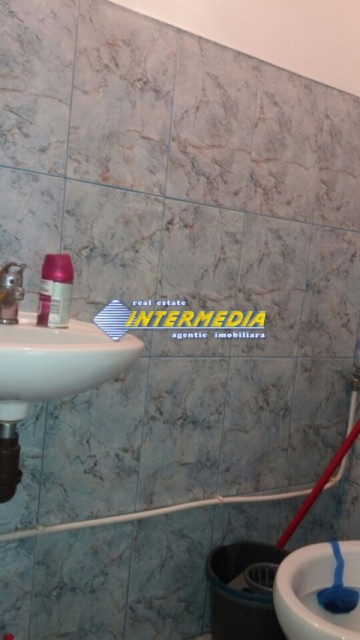 spatiu-comercial-30-mp-de-inchiriat-in-alba-iulia-cetate-vad-bun-1