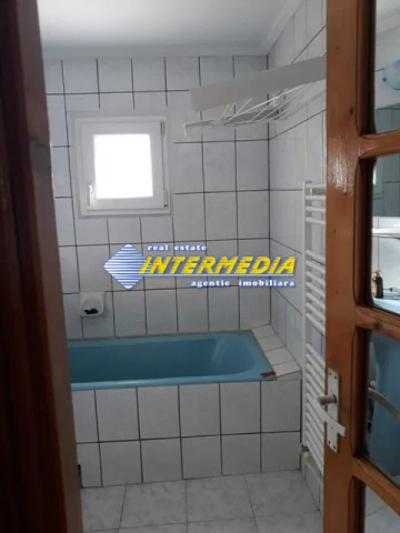 apartament-cu-2-camere-decomandat-de-vanzare-in-cetate-zona-tolstoi-3