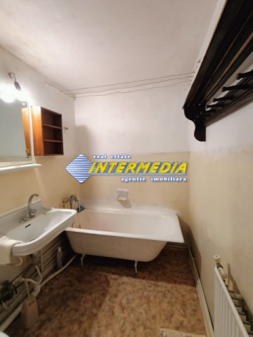 apartament-2-camere-decomandat-50-mp-de-vanzare-in-alba-iulia-8