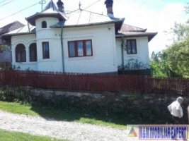 casa-4-camere-cu-teren-de-1000-mp-de-vanzare-in-albestii-de-muscel-arges-2