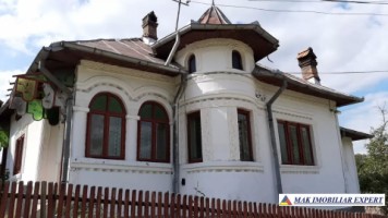 casa-4-camere-cu-teren-de-1000-mp-de-vanzare-in-albestii-de-muscel-arges