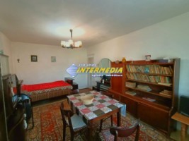 apartament-2-camere-decomandat-50-mp-de-vanzare-in-alba-iulia-2