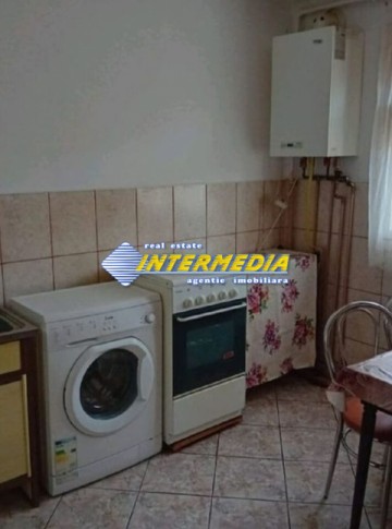 apartament-2-camere-52-mp-de-vanzare-alba-iulia-zona-cetate-piata-3