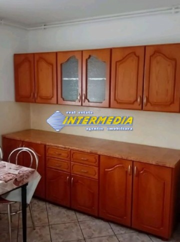 apartament-2-camere-52-mp-de-vanzare-alba-iulia-zona-cetate-piata-4