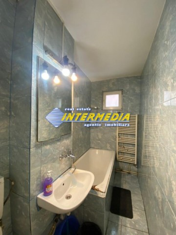 apartament-2-camere-de-vanzare-in-alba-iulia-zona-cetate-cinema-dacia-3