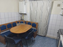 apartament-2-camere-de-inchiriat-zona-stejari-pret-300-6