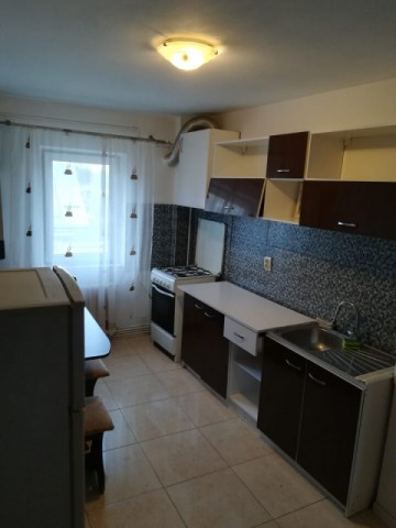 apartament-2-camere-de-inchiriat-zona-bucovina-1