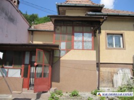 casa-3-camere-teren-150-mp-apa-sarata-campulung-muscel-arges-1