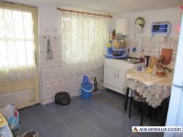 casa-3-camere-teren-150-mp-apa-sarata-campulung-muscel-arges-22