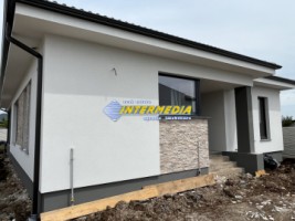 casa-noua-de-vanzare-cu-4-camere-finisata-la-cheie-cu-incalzire-in-pardoseala-in-alba-iulia-6