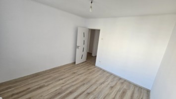 republicii-2cam-cf1-dec-510-renovat-recent-la-63000-euro-4