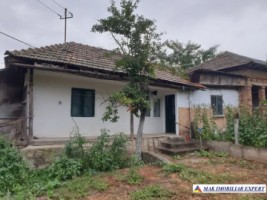 casa-cu-5-camere-si-teren-de-1868-mp-in-harsesti-arges