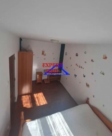 vand-apartament-2-camere-nedecomandatzona-mihai-viteazul-2