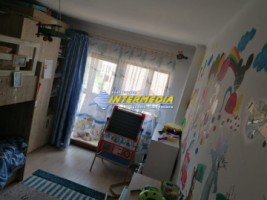 aparament-cu-3-camere-decomandat-de-vanzare-in-cetate-etaj-2-zona-mercur-piata-8