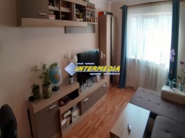 apartament-3-camere-decomandat-de-vanzare-cetate