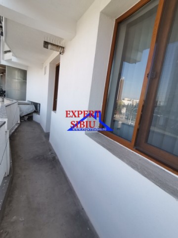 inchiriez-apartament-2-camere-decomandatrenovat-zona-centrala-8