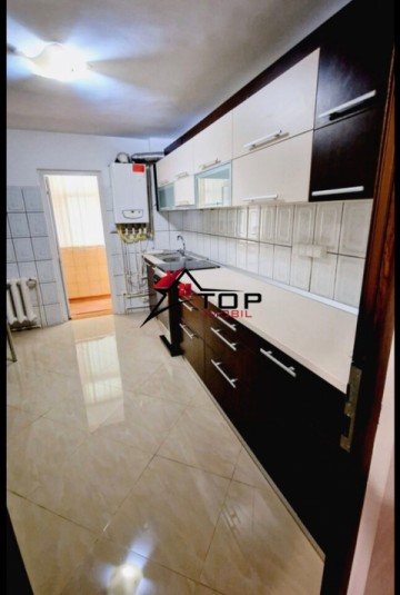 apartament-4-camere-2-bai-decomandat-cug-1