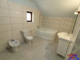 inchiriez-casa-5-camere-decomandate-cu-garajzona-calea-cisnadiei-14