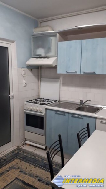 apartament-2-camere-decomandat-de-vanzare-alba-iulia-centru-etaj-intermediar-3