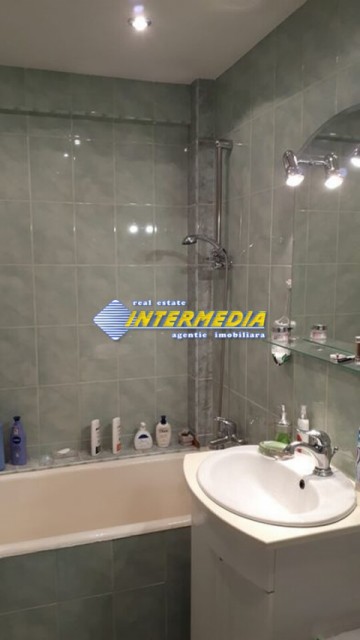 apartament-2-camere-decomandat-de-vanzare-alba-iulia-centru-etaj-intermediar-6