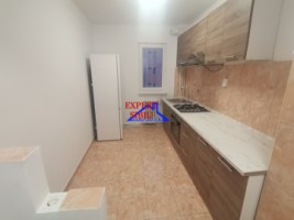 inchiriez-apartament-3-camere-partial-mobilat-zona-mihai-viteazul