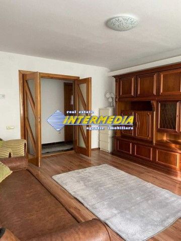 apartament-3-camere-de-inchiriat-cetate-alba-iulia-1