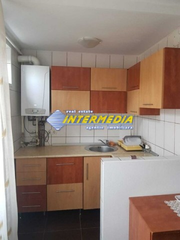 apartament-3-camere-de-inchiriat-cetate-alba-iulia-3