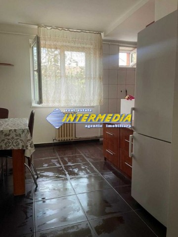 apartament-3-camere-de-inchiriat-cetate-alba-iulia-5