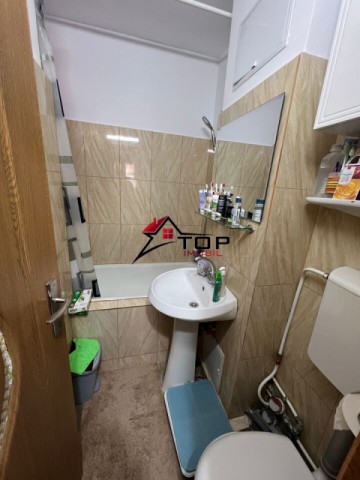 apartament-cu-3-camere-decomandat-pacurari-2