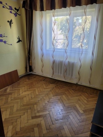 apartament-cu-3-camere-de-vanzare-zona-parcul-curcubeului-pret-80000-2