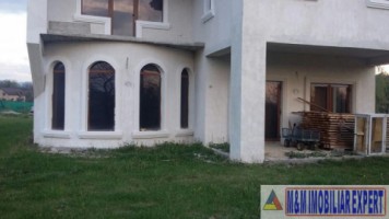 vila-5-camere-cu-teren-810-mp-de-vanzare-pe-calea-pietroasa-campulung-muscel-arges-ideala-pentru-o-locuinta-moderna-si-spatioasa-5