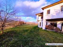 vila-5-camere-cu-teren-810-mp-de-vanzare-pe-calea-pietroasa-campulung-muscel-arges-ideala-pentru-o-locuinta-moderna-si-spatioasa-9