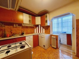 apartament-cu-3-camere-decomandate-cetate-zona-liceului-sportiv-2