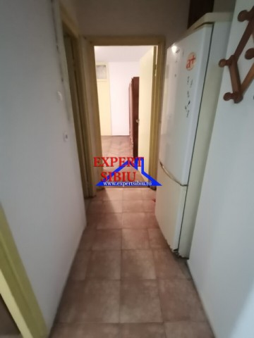 vand-apartament-2-camere-nedecomandatzona-mihai-viteazul-7