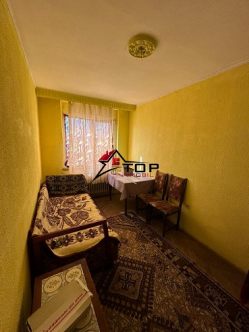 apartament-3-camere-semidecomandat-podu-ros-3