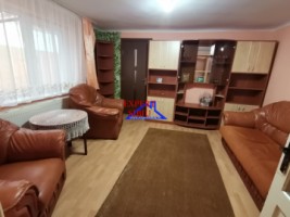 inchiriez-apartament-3-camere-la-casarenovatzona-turnisor-1