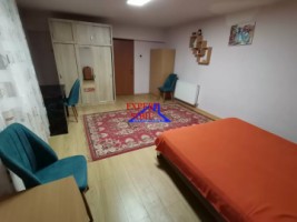 inchiriez-apartament-3-camere-la-casarenovatzona-turnisor-4