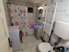 inchiriez-apartament-3-camere-la-casarenovatzona-turnisor-9